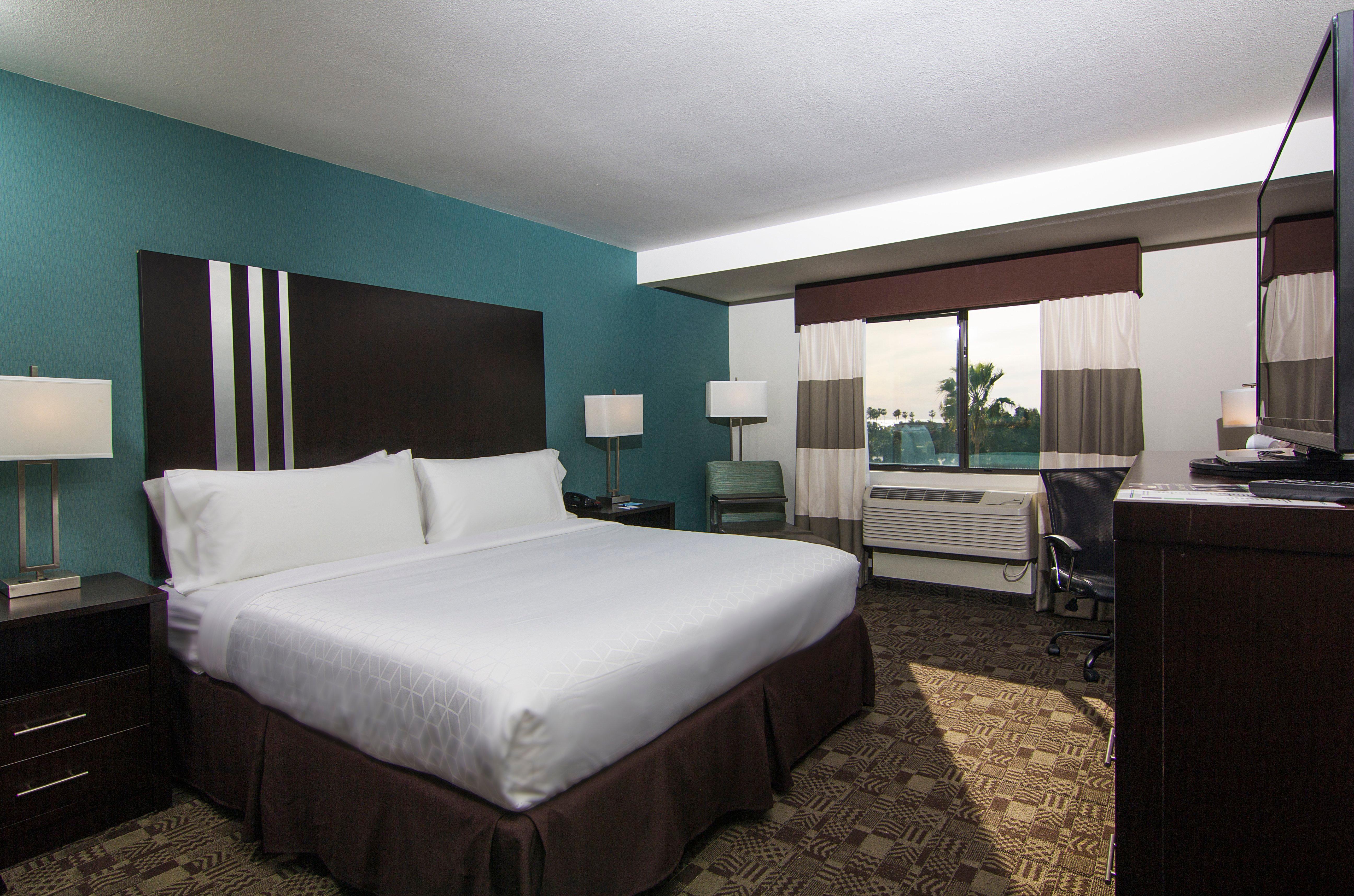 Holiday Inn Express Hotel & Suites Carlsbad Beach By Ihg Экстерьер фото