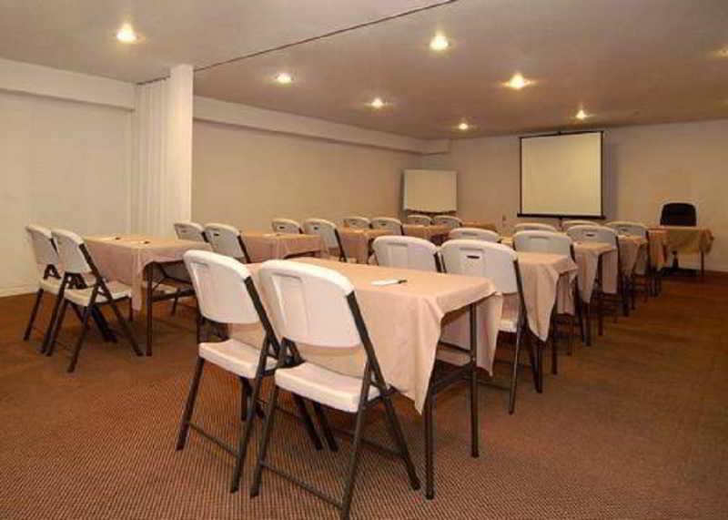 Holiday Inn Express Hotel & Suites Carlsbad Beach By Ihg Удобства фото