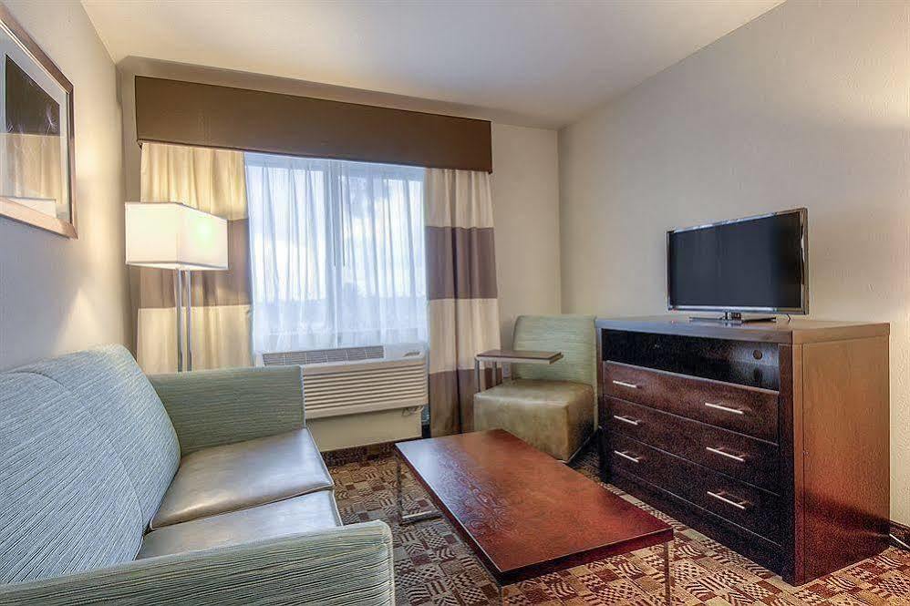 Holiday Inn Express Hotel & Suites Carlsbad Beach By Ihg Экстерьер фото